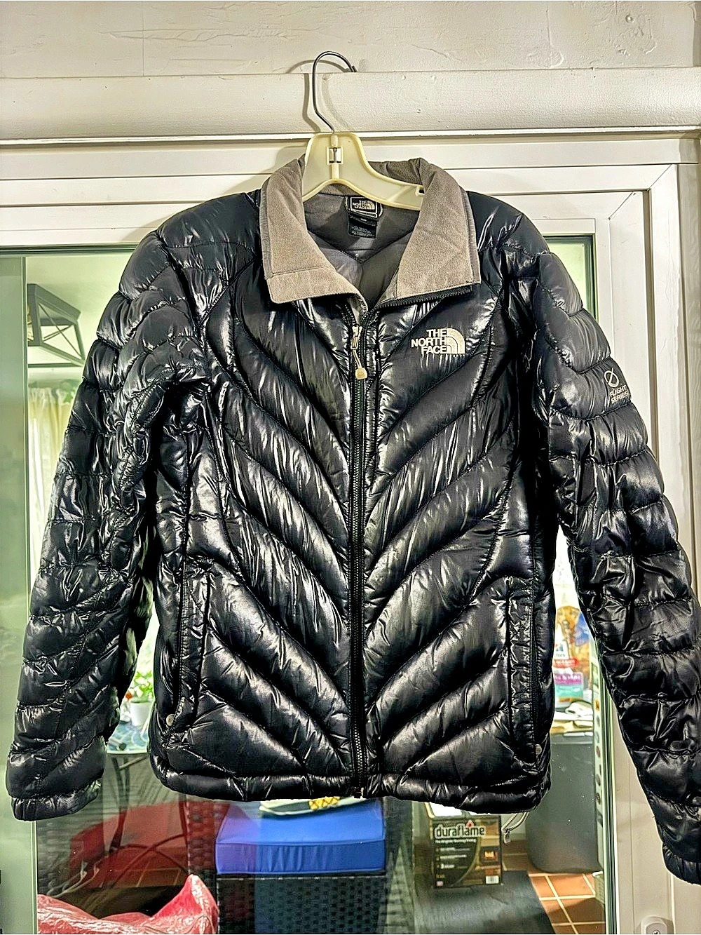 The North Face Flight Series Chevron Puffer Jacket Black Small
